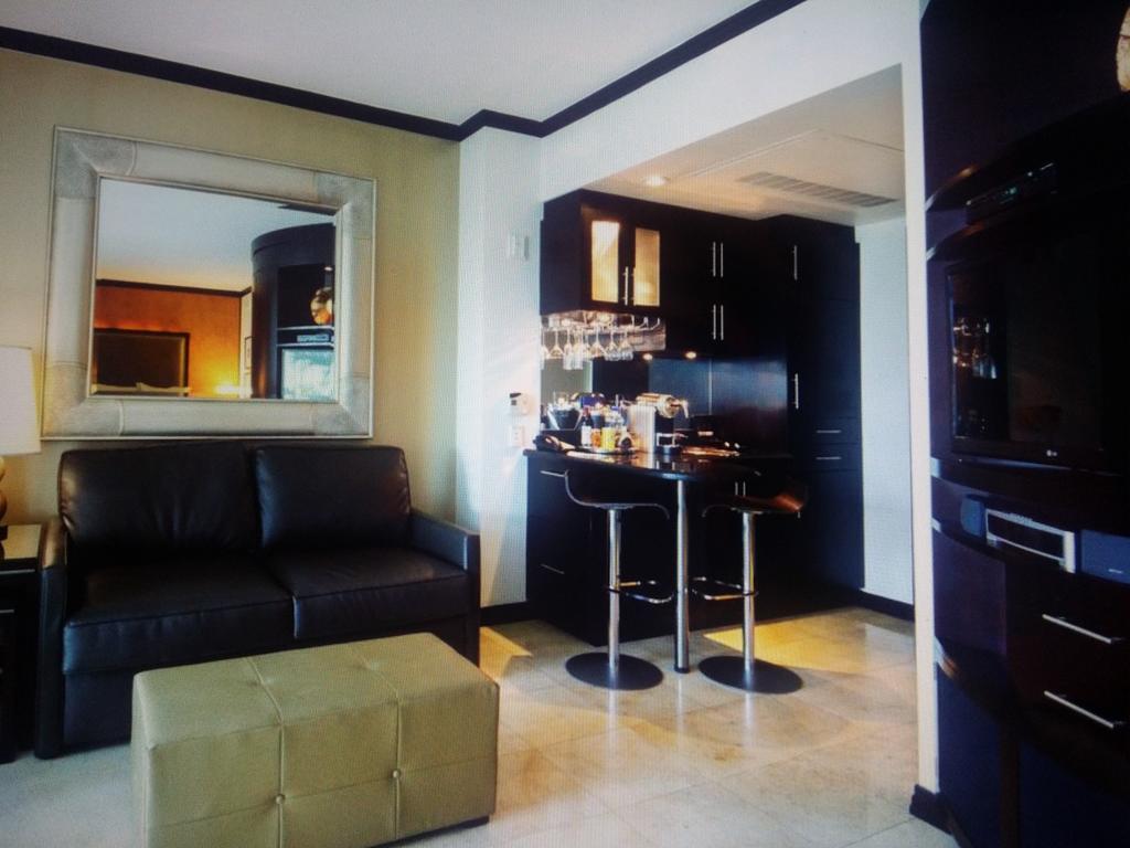 Sobe Ocean Drive Suites Miami Beach Exterior photo